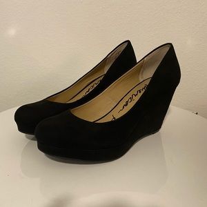 Black Suede Wedge by American Rag Cie New in Box